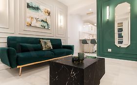 Glamorous Flat In The Heart Of Malaga By Rems